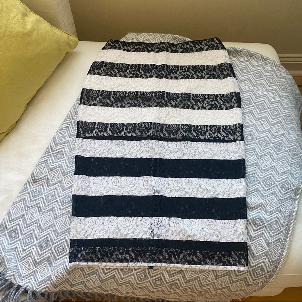 Express Black White Lace Stripe Midi Pencil Skirt Size 8